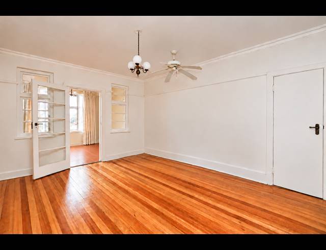 1.5 BEDROOM APARTMENT FOR SALE IN ESSENWOOD